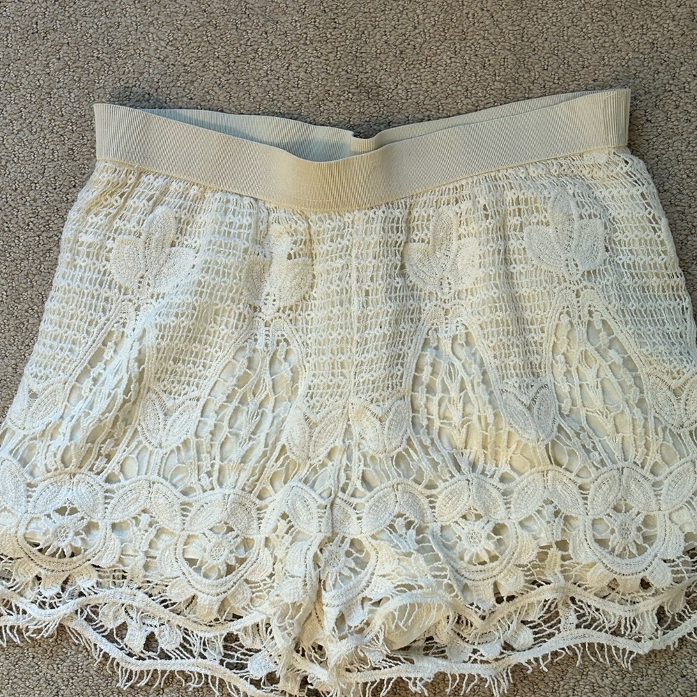 NWOT American Eagle Lace shorts (S)